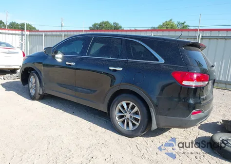 2017 Kia Sorento 2.4L L из США, поврежденный, VIN 5XYPG4A35HG191611